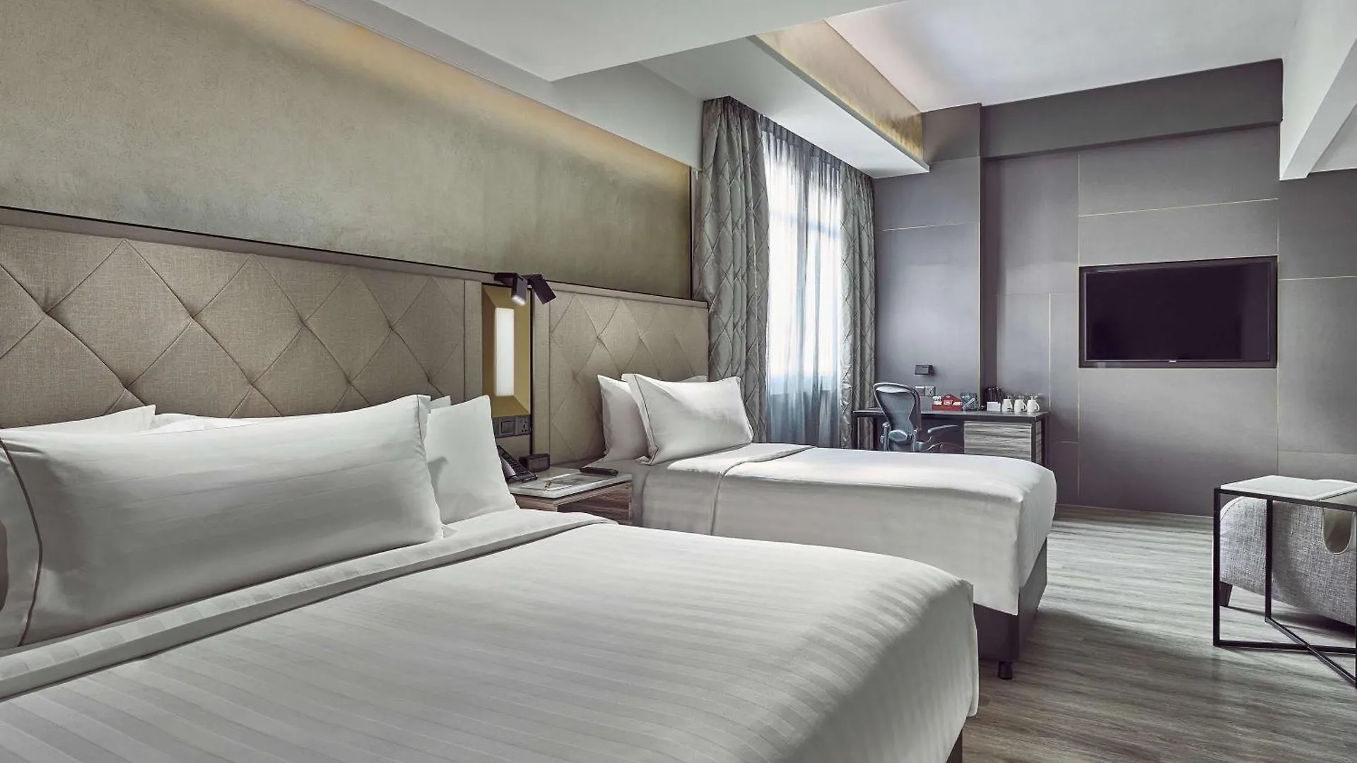 Novotel Singapore On Kitchener Hotell