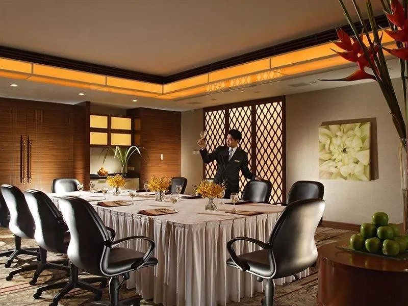 Novotel Singapore On Kitchener 4*,  Singapore