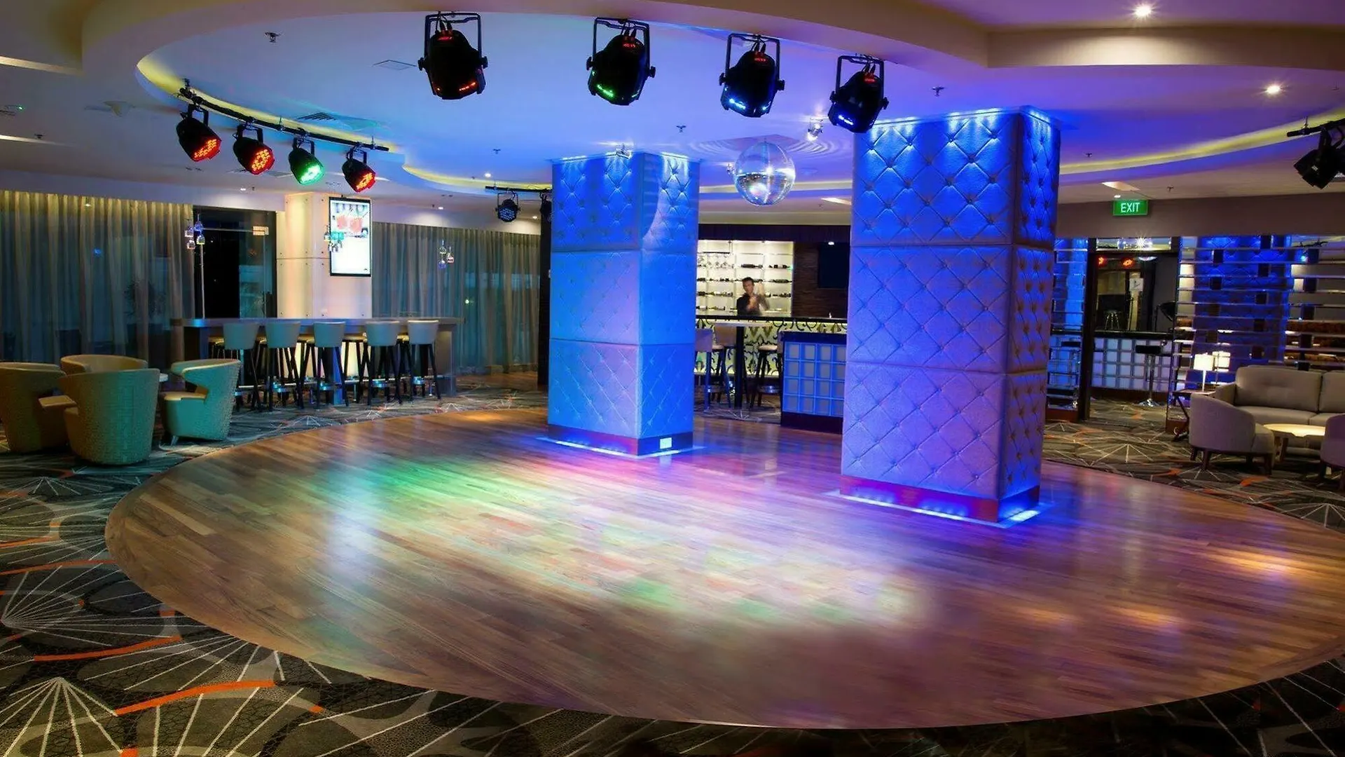 Novotel Singapore On Kitchener Hotell